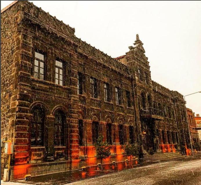 Cheltikov Hotel Kars Exterior foto